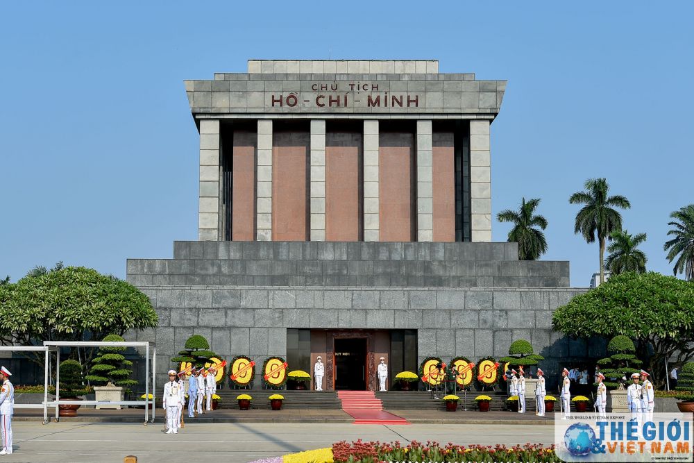doan-lanh-dao-bo-ngoai-giao-vao-lang-vieng-chu-tich-ho-chi-minh-dip-quoc-khanh-29