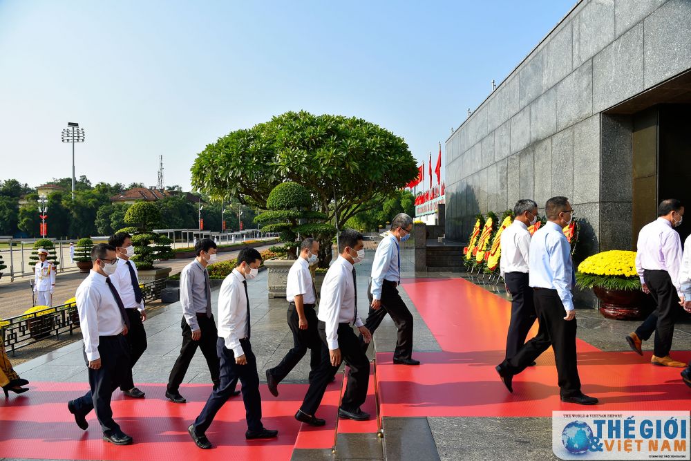 doan-lanh-dao-bo-ngoai-giao-vao-lang-vieng-chu-tich-ho-chi-minh-dip-quoc-khanh-29-8