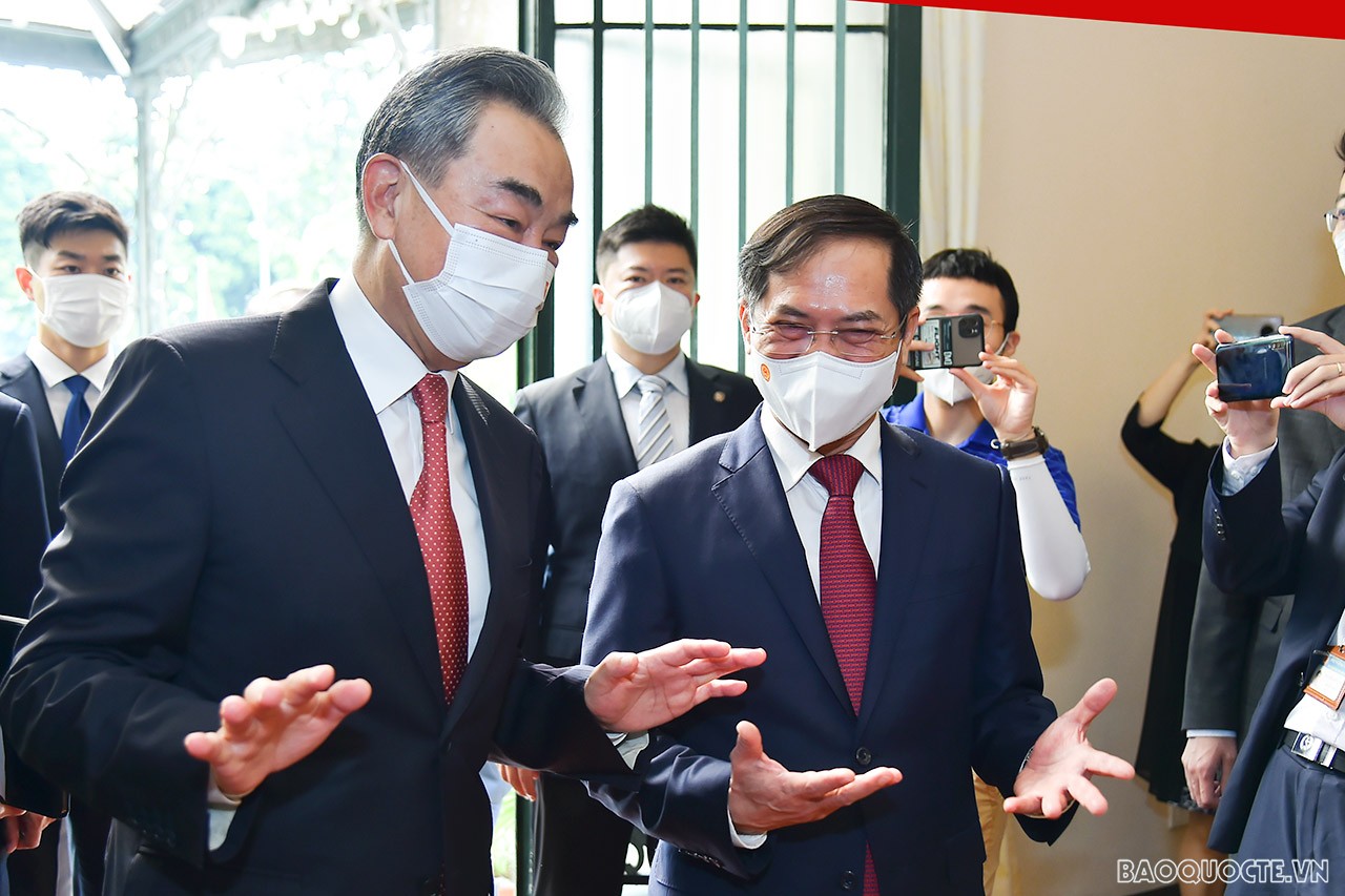 Toàn cảnh Bộ trưởng Ngoại giao Bùi Thanh Sơn đón, hội đàm với Bộ trưởng Ngoại giao Trung Quốc Vương Nghị qua ảnh