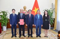 Bộ trưởng Ngoại giao trao quyết định bổ nhiệm Chánh Thanh tra Bộ