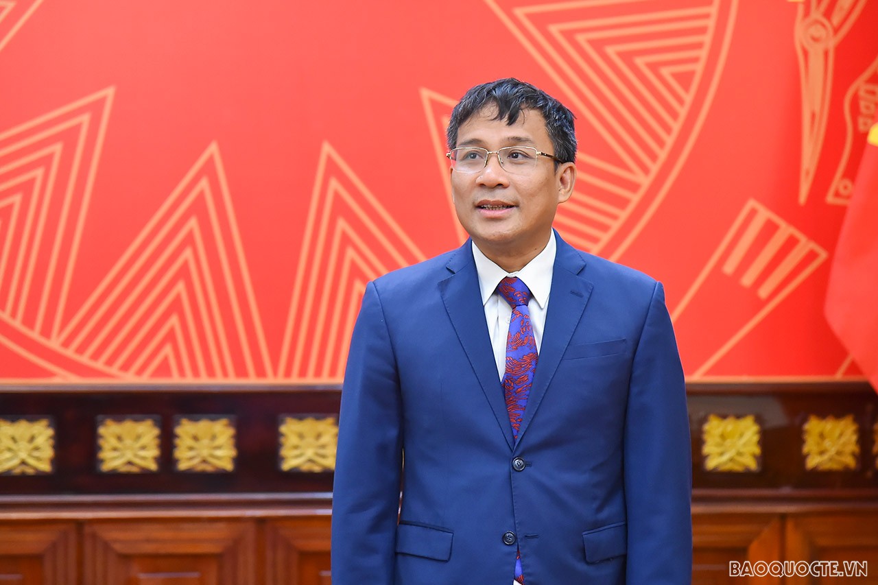 Phát biểu tại Lễ trao quyết định, Thứ trưởng Thường trực Bộ Ngoại giao Nguyễn Minh Vũ chúc mừng ông Trần Trường Thủy được điều động vào vị trí công tác mới, đồng thời nhấn mạnh, đây là sự tin tưởng của Ban cán sự Đảng Bộ, Lãnh đạo Bộ đối với năng lực, kinh nghiệm của các cán bộ được trao quyết định lần này.