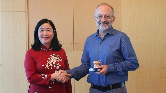 doan dai bieu dang cong san viet nam tham lam viec tai tho nhi ky