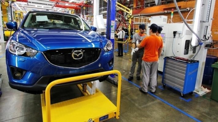 Sau Toyota, đến Mazda rút khỏi nhà máy sản xuất ô tô ở Nga