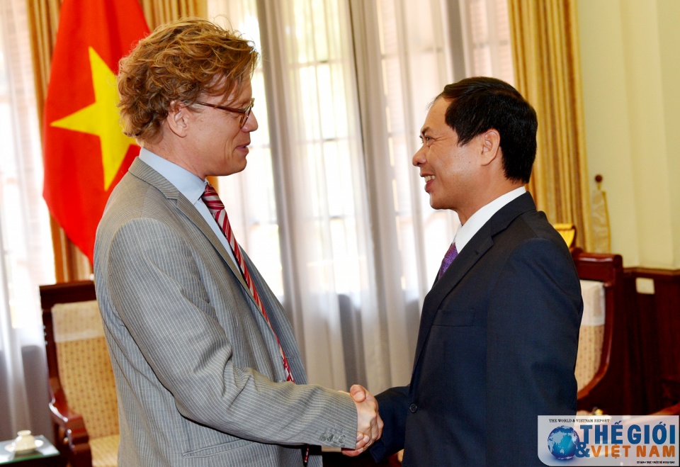 thu truong bui thanh son tiep dai su phan lan va thuy dien