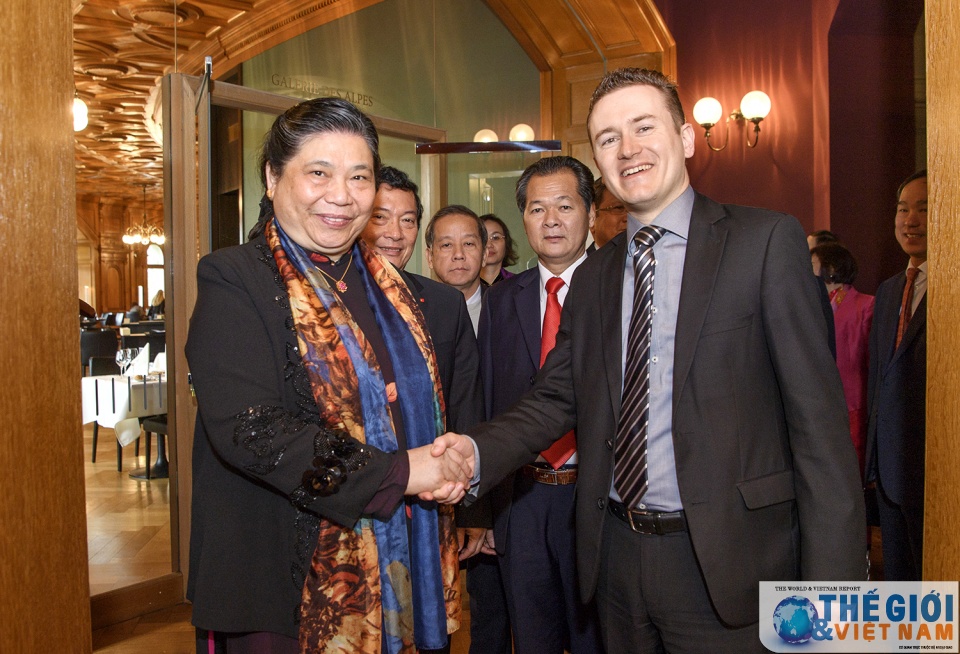 nhieu hoat dong ky niem 45 nam quan he ngoai giao viet nam thuy si