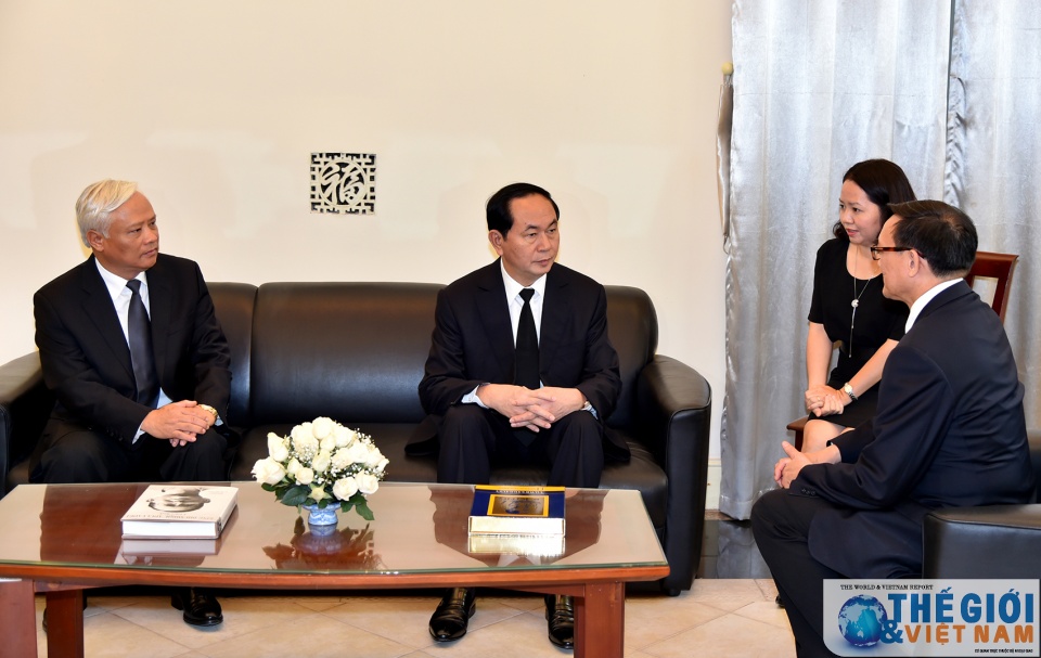 chu tich nuoc tran dai quang vieng nha vua thai lan bhumibol adulyadej