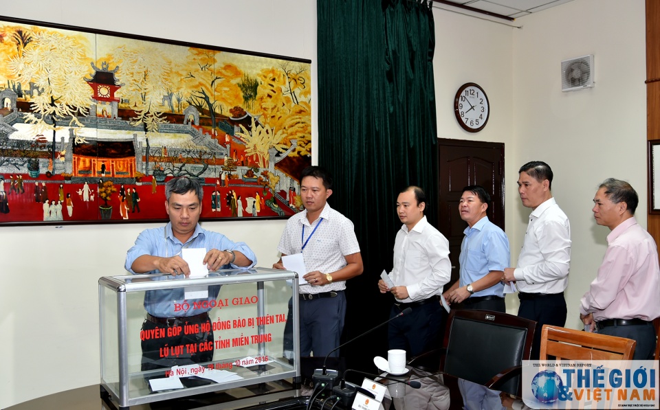 bo ngoai giao phat dong ung ho nhan dan mien trung