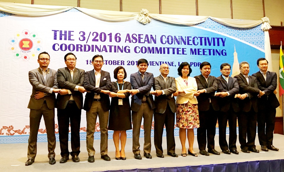 asean trien khai ke hoach tong the ve ket noi 2025