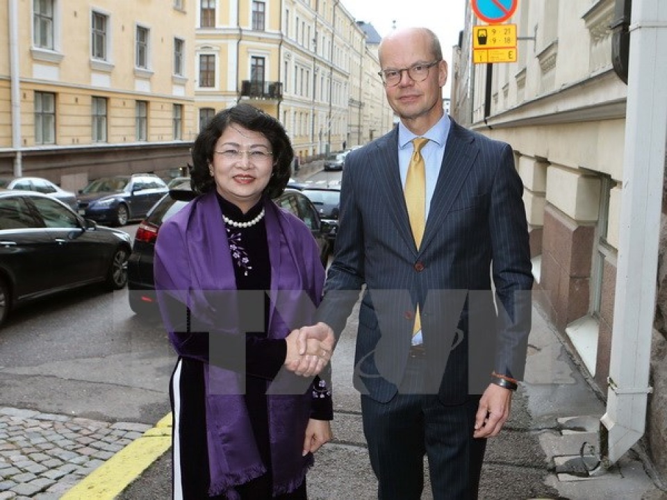 hoat dong cua pho chu tich nuoc dang thi ngoc thinh tai phan lan