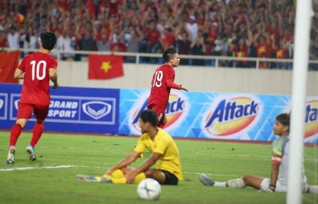 doi tuyen viet nam 10 doi tuyen malaysia chien thang cua dang cap