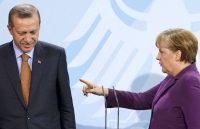 phap keu goi eu ap dat lenh cam van vu khi doi voi tho nhi ky