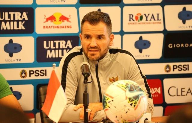 hlv mcmenemy doi tuyen viet nam qua manh so voi indonesia