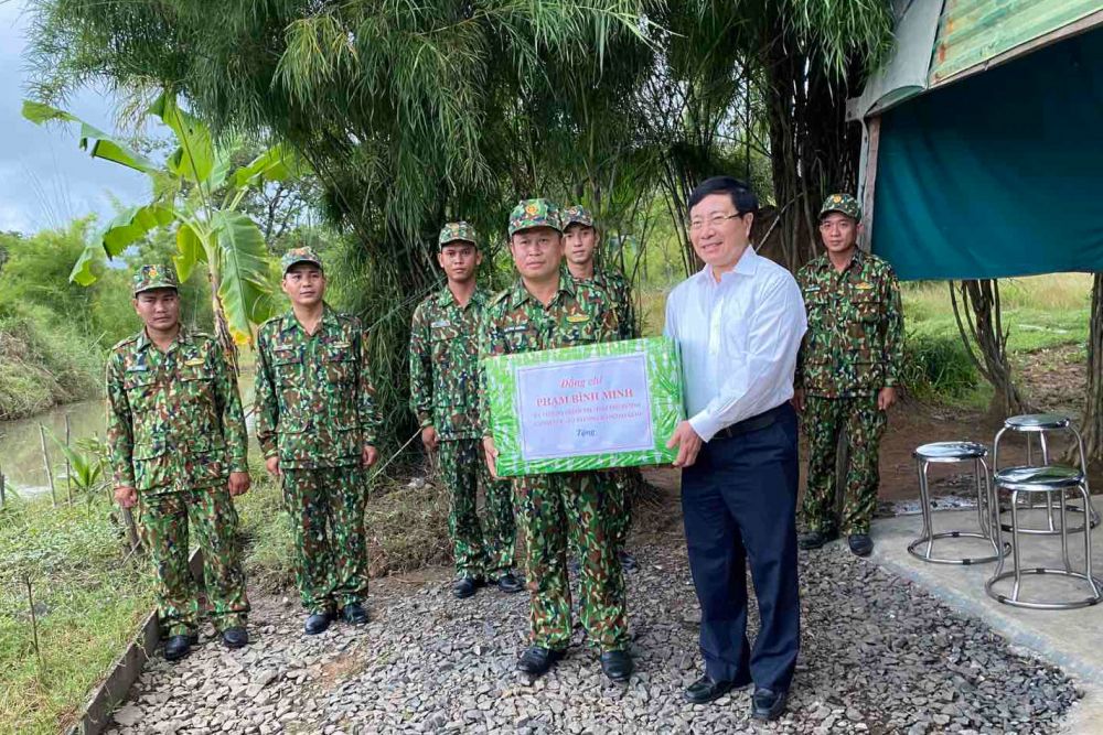 Phó Thủ tướng Phạm Bình Minh Xây dựng Đắk Lắk là trung tâm của vùng Tây Nguyên pho thu tuong pham binh minh xay dung dak lak la trung tam cua vung tay nguyen