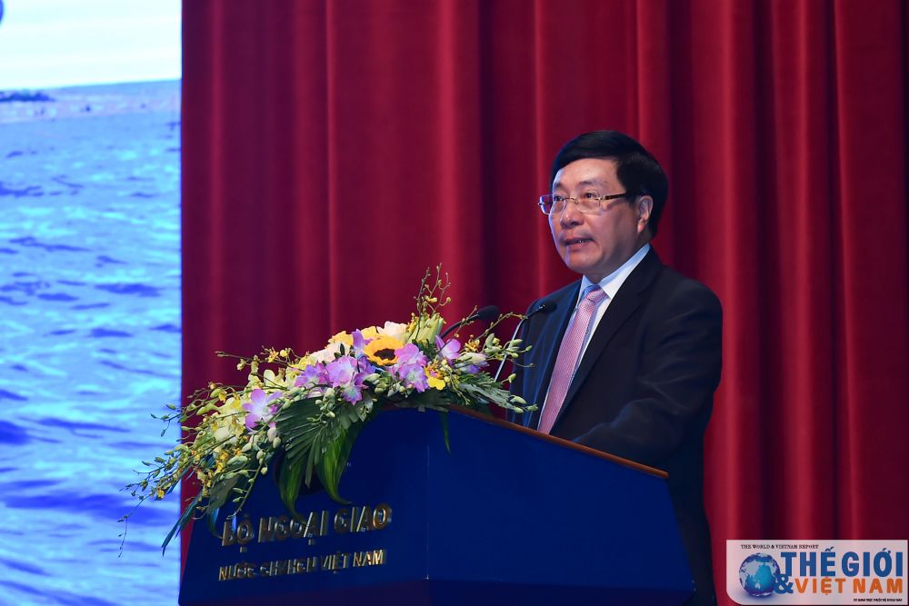 Phát biểu tại Hội thảo, Ủy viên Bộ Chính trị, Phó Thủ tướng, Bộ trưởng Ngoại giao Phạm Bình Minh đã biểu dương những nỗ lực, đóng góp của Ủy ban Biên giới quốc gia trong sự nghiệp bảo vệ chủ quyền lãnh thổ, biên giới quốc gia nói riêng, công tác đối ngoại nói chung, chia sẻ những khó khăn, vất vả mà các thế hệ cán bộ, công chức, viên chức và người lao động của Ủy ban Biên giới quốc gia phải vượt qua để hoàn thành tốt nhiệm vụ. Hội thảo Kỷ niệm 45 năm thành lập Ủy ban Biên giới quốc gia qua ảnh