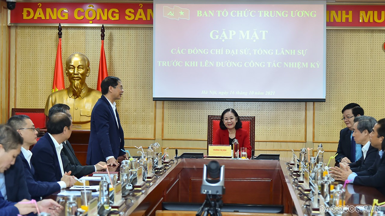 Trưởng Ban Tổ chức Trung ương làm việc với Đoàn Trưởng cơ quan đại diện Việt Nam ở nước ngoài nhiệm kỳ 2021-2024
