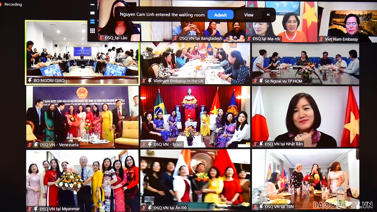 Bộ Ngoại giao tưng bừng kỷ niệm Ngày Phụ nữ Việt Nam 20/10