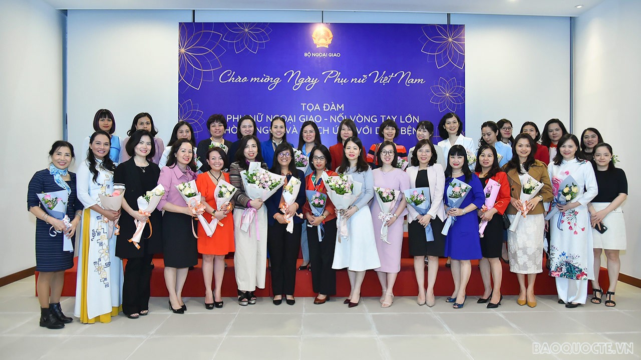 Toàn cảnh Lễ kỷ niệm Ngày Phụ nữ Việt Nam 20/10 của Bộ Ngoại giao qua ảnh