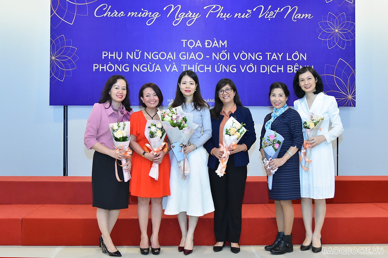 Toàn cảnh Lễ kỷ niệm Ngày Phụ nữ Việt Nam 20/10 của Bộ Ngoại giao qua ảnh