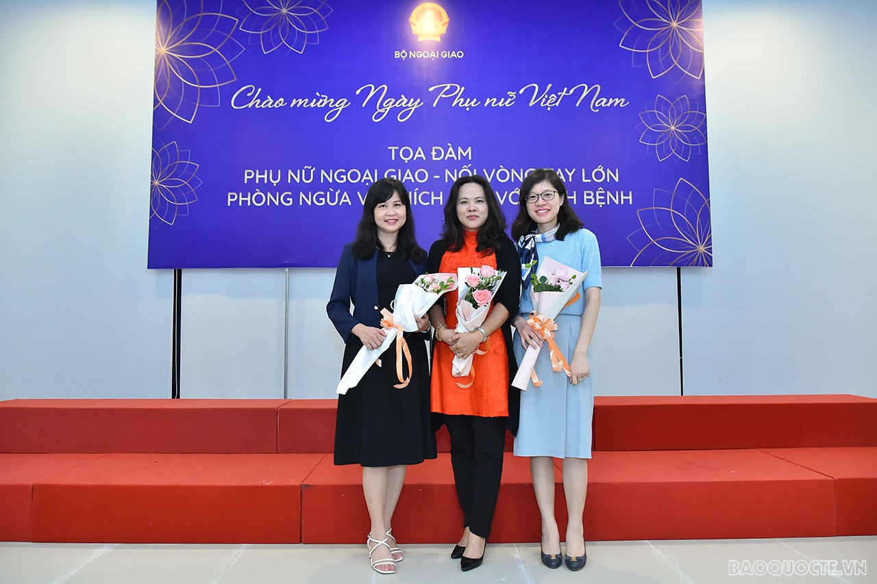 Toàn cảnh Lễ kỷ niệm Ngày Phụ nữ Việt Nam 20/10 của Bộ Ngoại giao qua ảnh