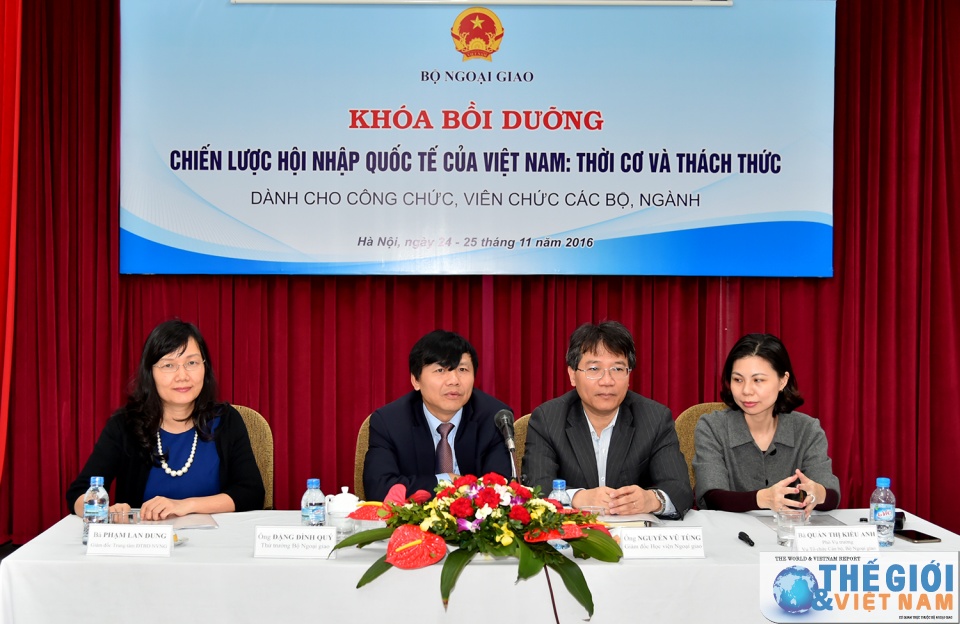 khai giang khoa boi duong kien thuc cho can bo lam cong tac hoi nhap quoc te