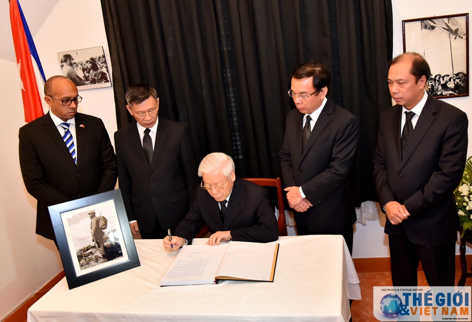 lanh dao dang nha nuoc chinh phu vieng lanh tu cuba fidel castro