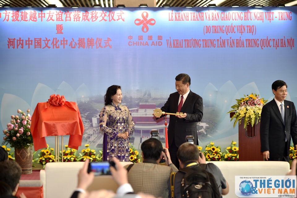 chu tich nuoc trung quoc tap can binh du le khanh thanh cung huu nghi viet trung