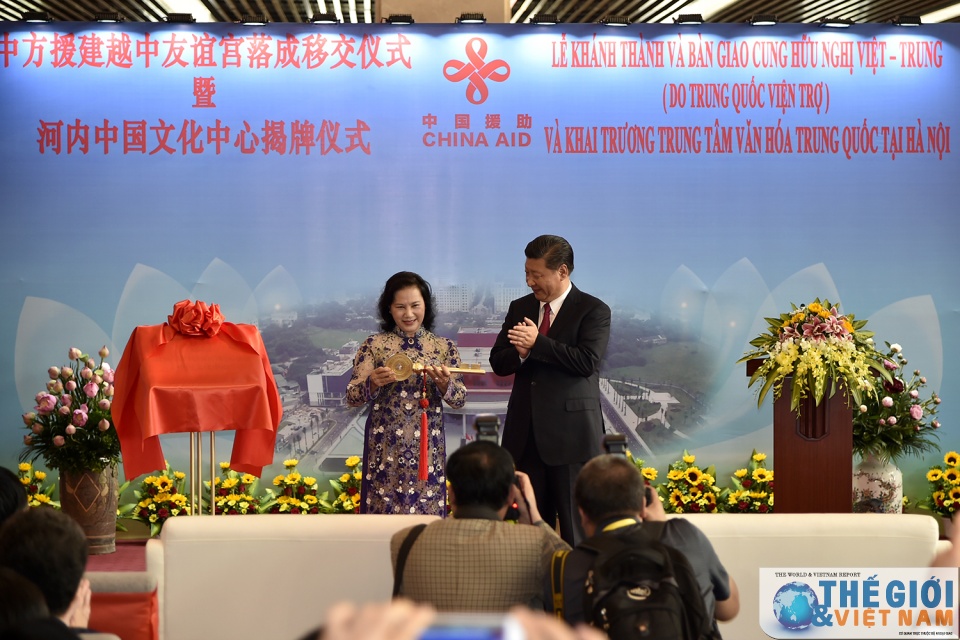 chu tich nuoc trung quoc tap can binh du le khanh thanh cung huu nghi viet trung