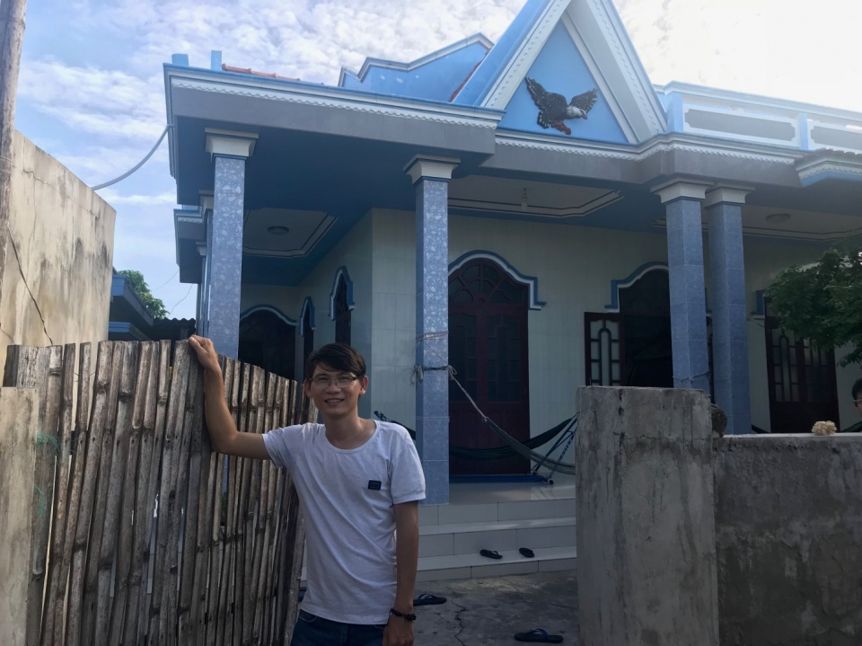 8x nuoi ca mu tom hum lam du lich tren dao phu quy nho internet