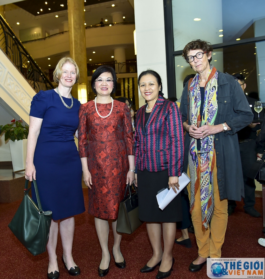 khi phu nu lam lanh dao