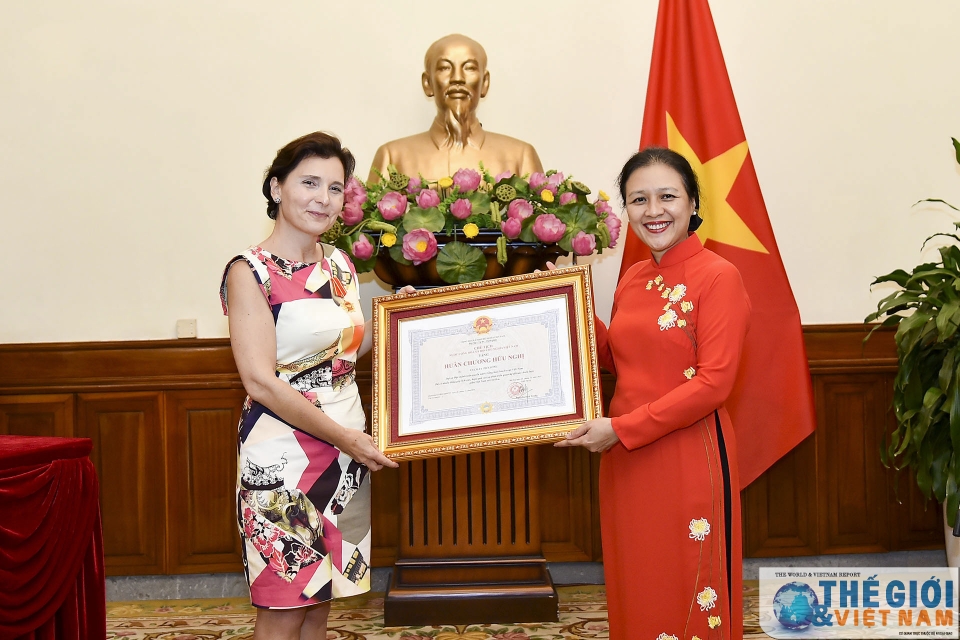 pho thu tuong bo truong ngoai giao pham binh minh tiep dai su italia chao tu biet