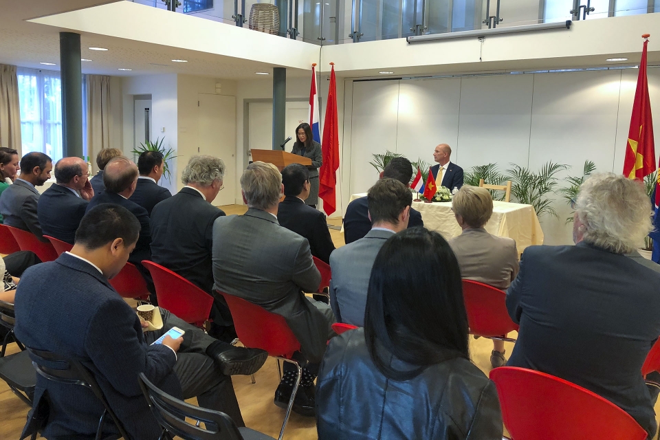 Gặp gỡ Đại sứ với Doanh nghiệp Hà Lan 2018 gap go dai su voi doanh nghiep ha lan 2018