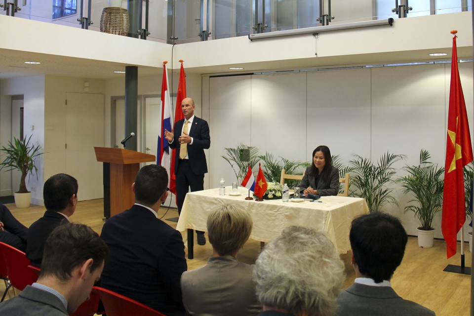 Gặp gỡ Đại sứ với Doanh nghiệp Hà Lan 2018 gap go dai su voi doanh nghiep ha lan 2018