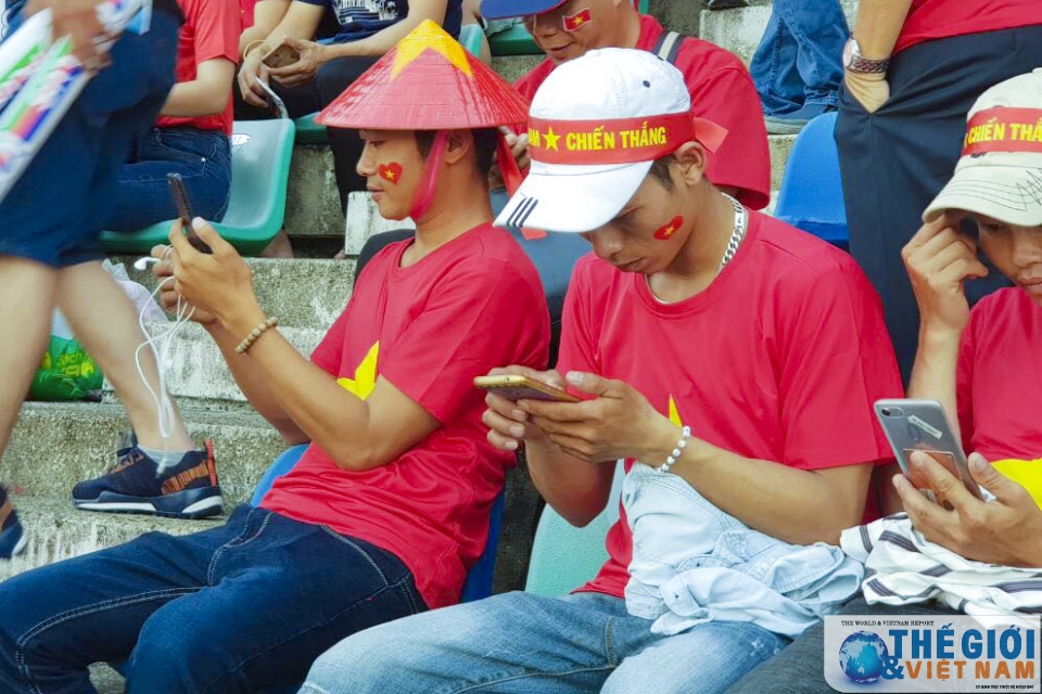 nhung hinh anh dau tien cua cdv tiep lua doi tuyen viet nam myanmar