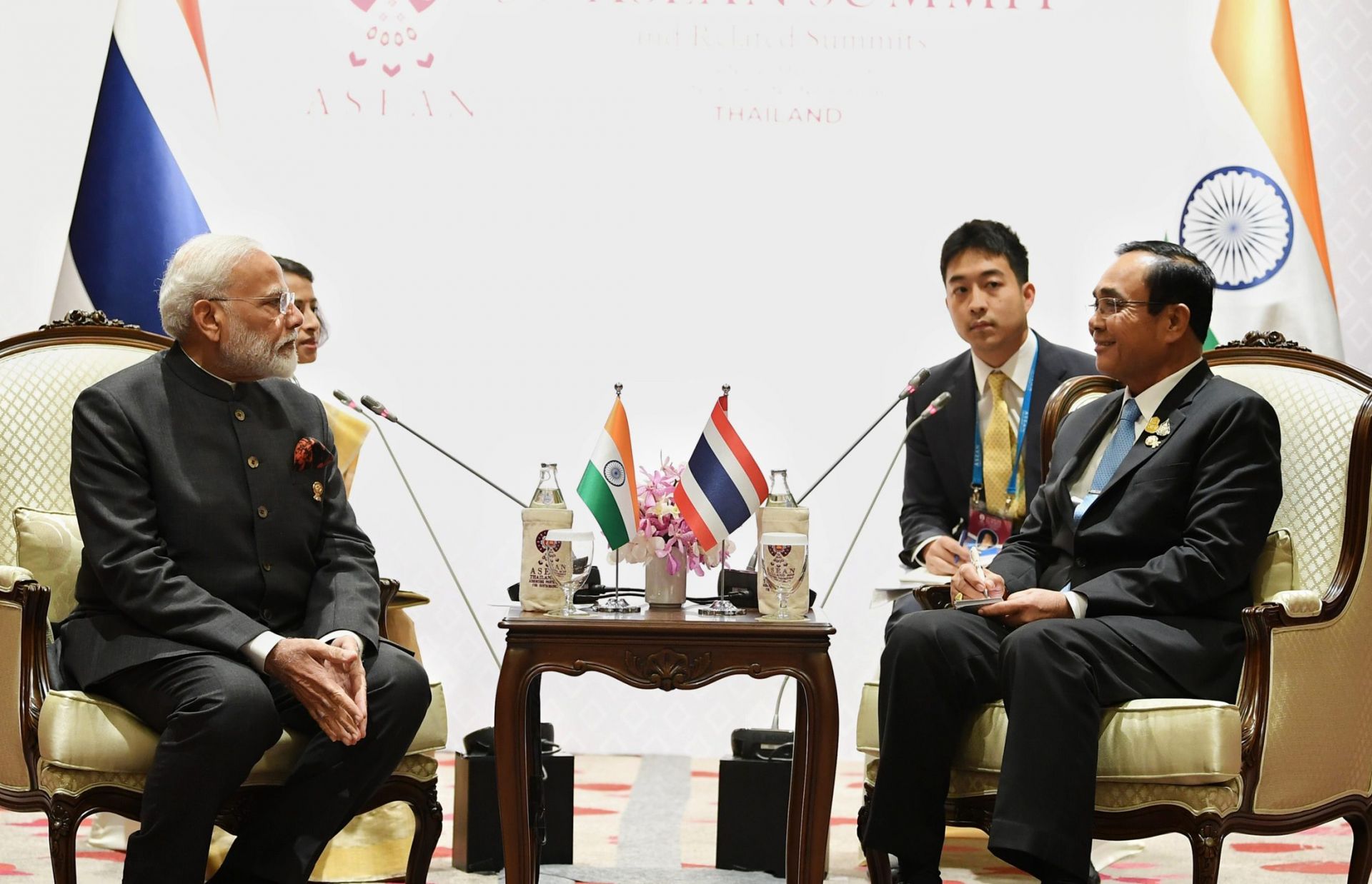 an do muon tham gia day du trong tap tran ho mang vang