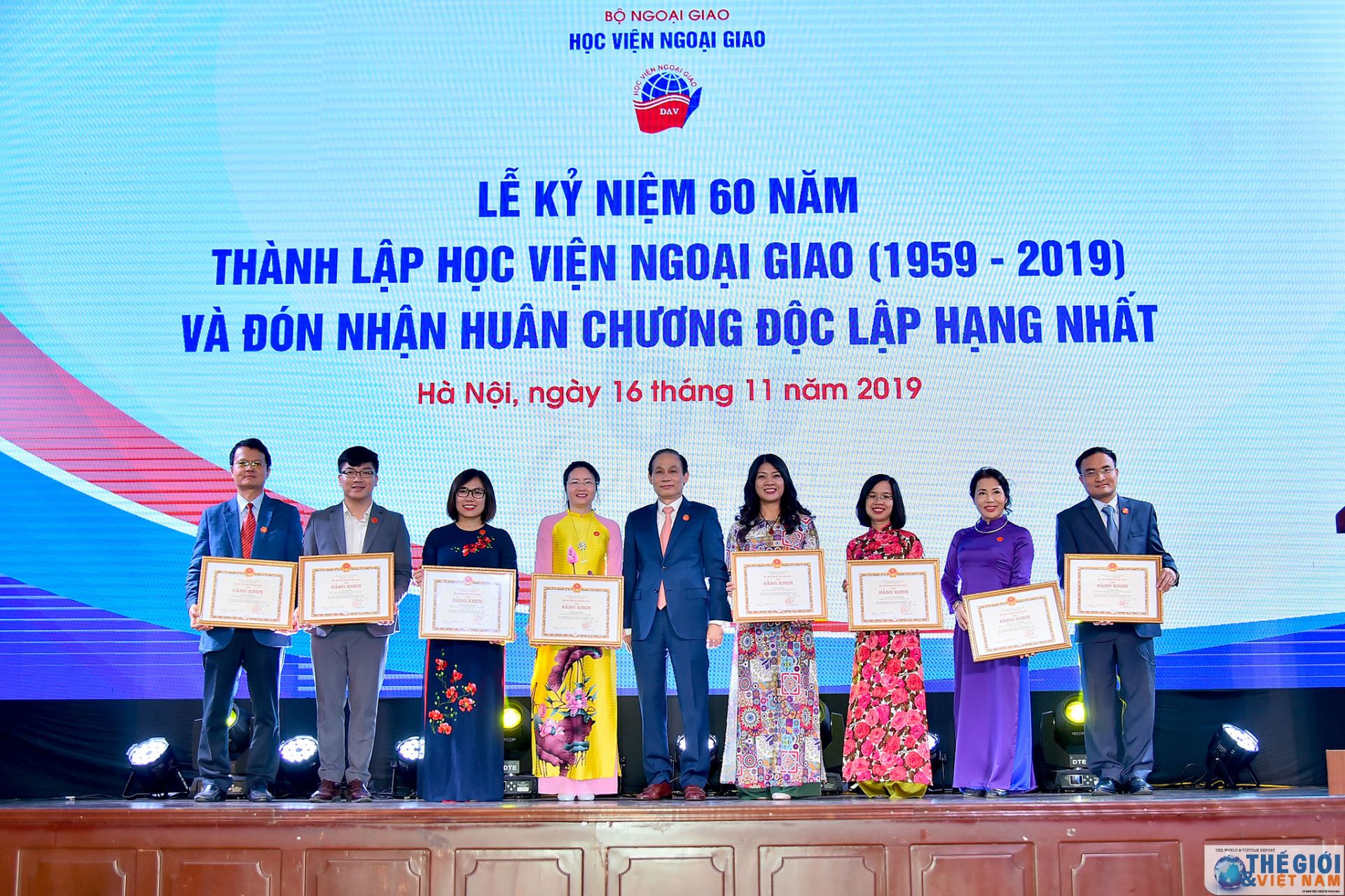 toan canh hoc vien ngoai giao ky nie m 60 nam tha nh la p qua anh