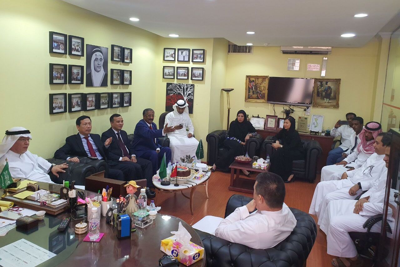 dai su vu viet dung tham lam viec tai thanh pho jeddah saudi arabia