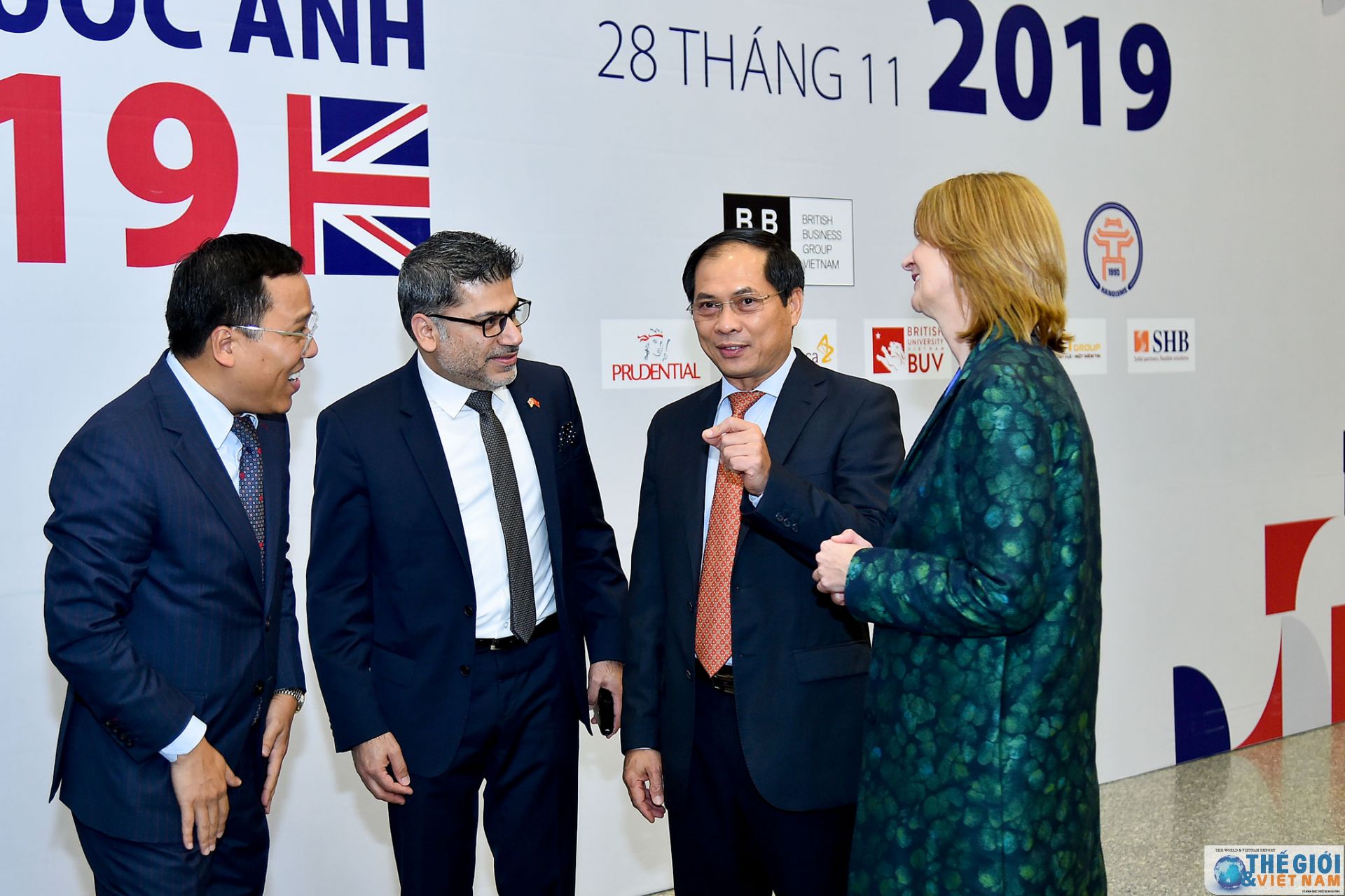 khai mac ho i nghi gap go vuong quoc anh