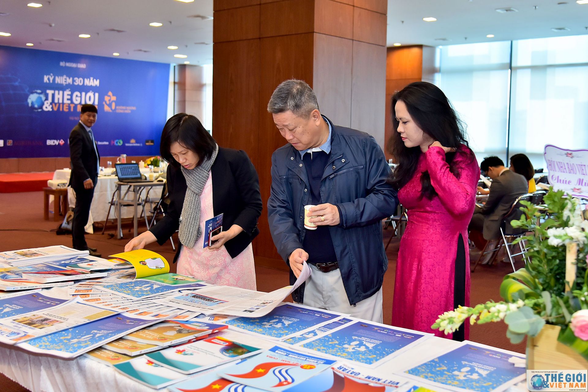 toan canh le ky niem bao the gioi viet nam ky niem 30 nam ngay ra so bao dau tien qua anh