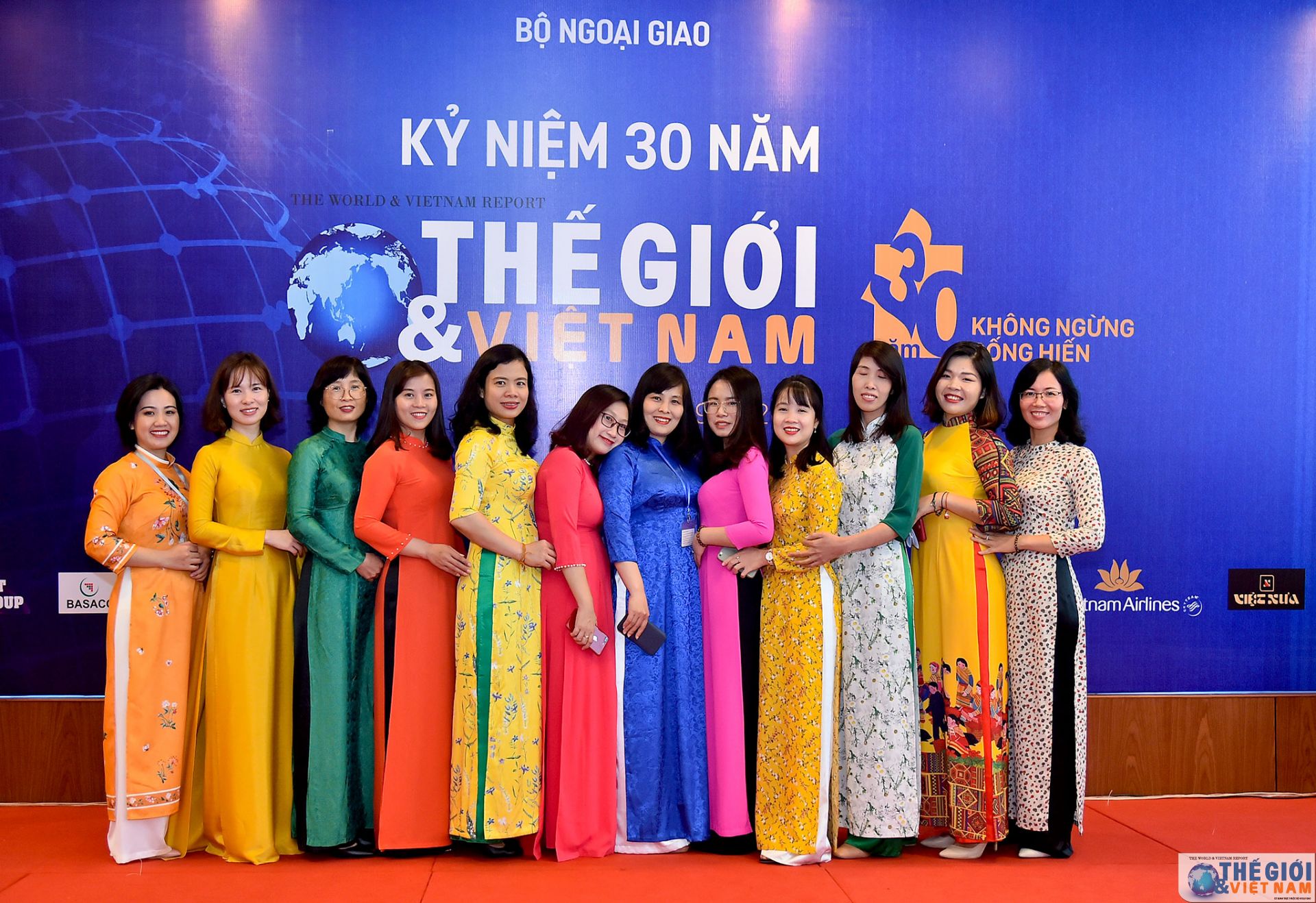 toan canh le ky niem bao the gioi viet nam ky niem 30 nam ngay ra so bao dau tien qua anh