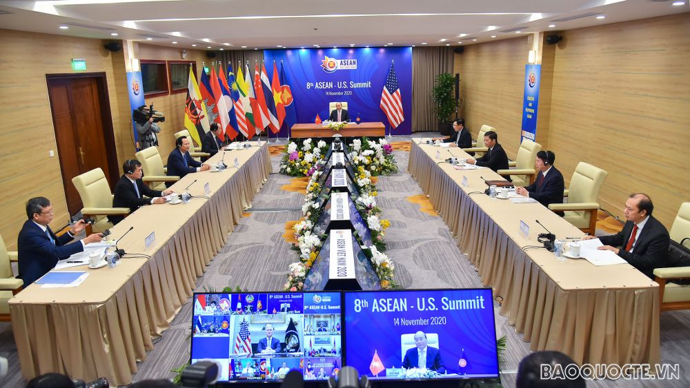 Sáng 14/11, Thủ tướng Chính phủ Việt Nam Nguyễn Xuân Phúc, Chủ tịch ASEAN 2020, đã chủ trì Hội nghị Cấp cao ASEAN - Hoa Kỳ lần thứ 8 trực tuyến. (Ảnh: Tuấn Anh)
