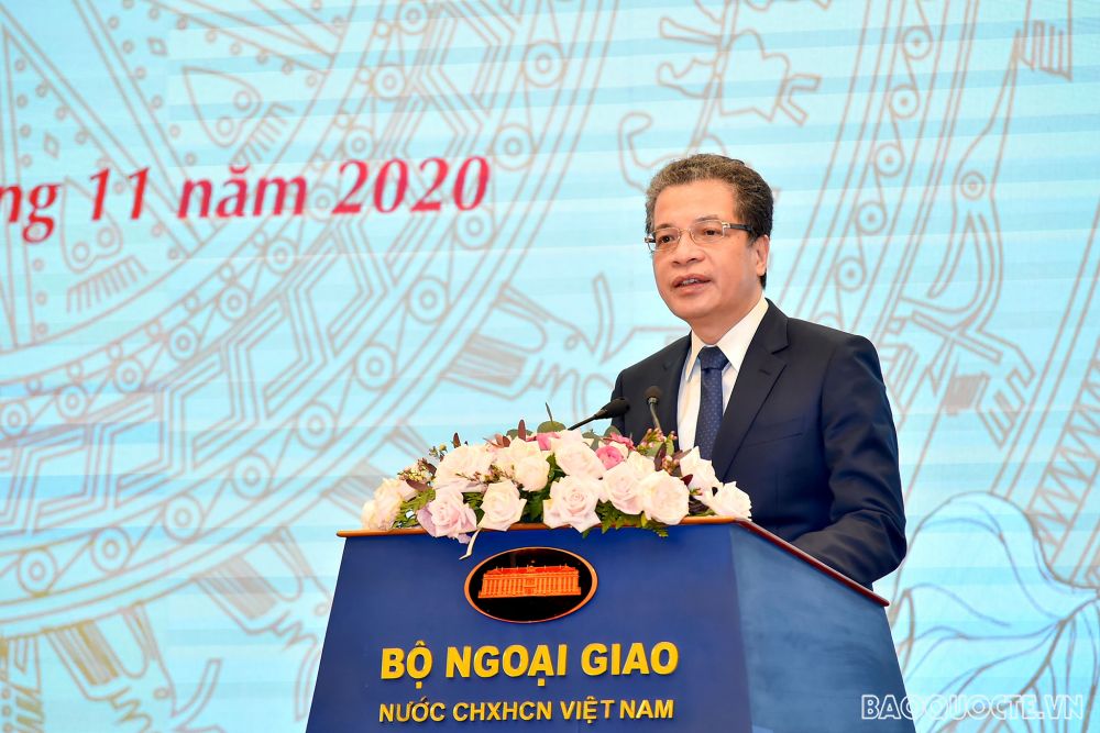 Kiều bào đóng góp ý kiến sau 5 năm thực hiện Chỉ thị 45 về công tác người Việt ở nước ngoài