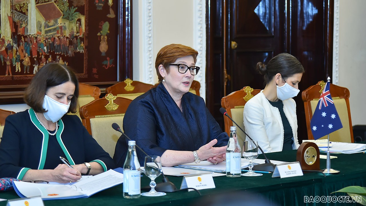 Về đầu tư, tổng giá trị đầu tư giữa hai nước đạt hơn 3,5 tỷ AUD, trong đó Australia đầu tư vào Việt Nam hơn 2,6 tỷ, trở thành nhà đầu tư lớn thứ 19 trong tổng số 132 quốc gia và vùng lãnh thổ đầu tư vào Việt Nam.