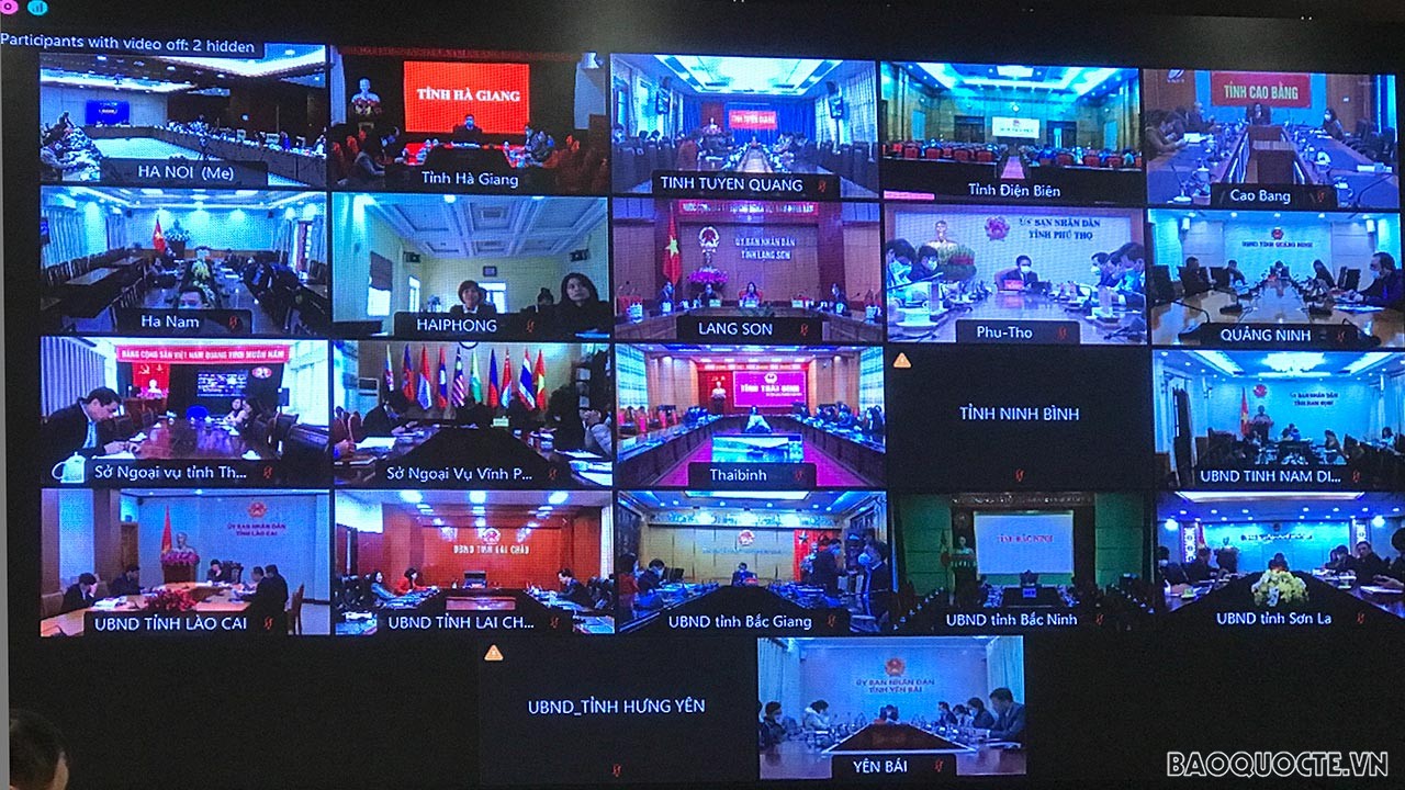 Đoàn Trưởng Cơ quan đại diện Việt Nam ở nước ngoài tọa đàm với các địa phương phía Bắc Đoàn Trưởng Cơ quan đại diện Việt Nam ở nước ngoài tọa đàm với các địa phương phía Bắc