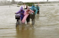 khac phuc nhanh hau qua mua lu som on dinh doi song nhan dan