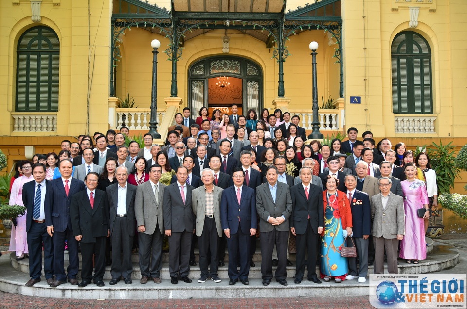 cuc lanh su don nhan huan chuong lao dong hang nhat