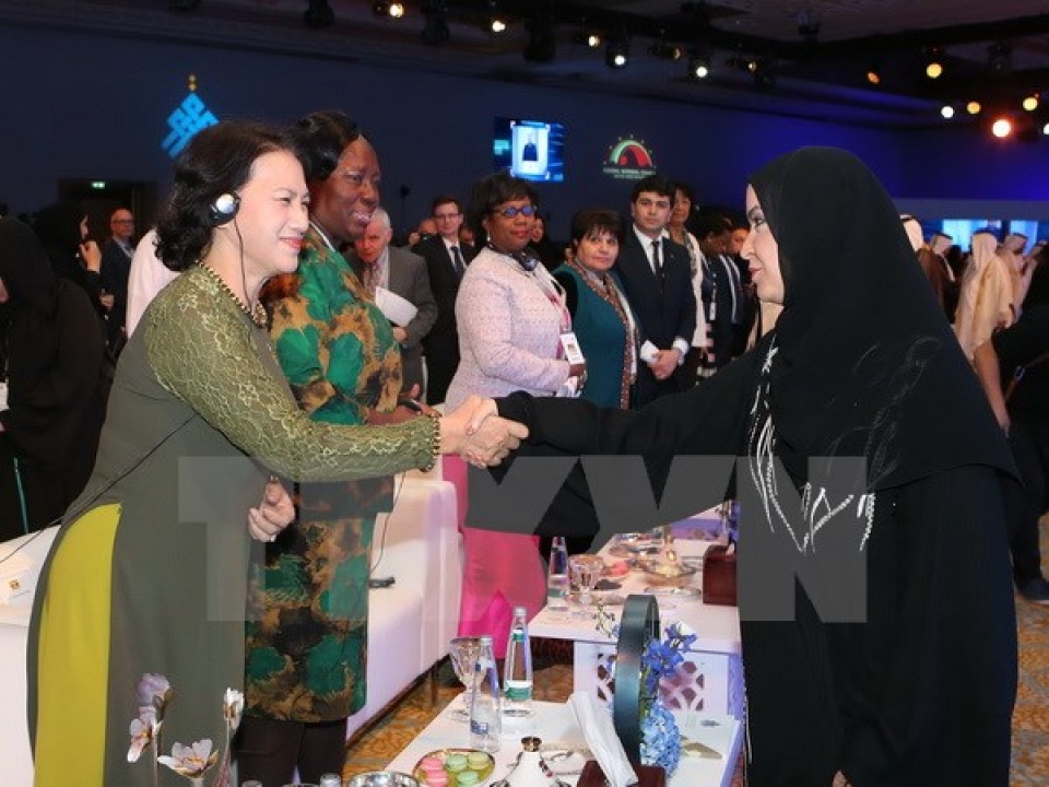 chu tich quoc hoi ket thuc tot dep chuyen tham du hoi nghi tai uae