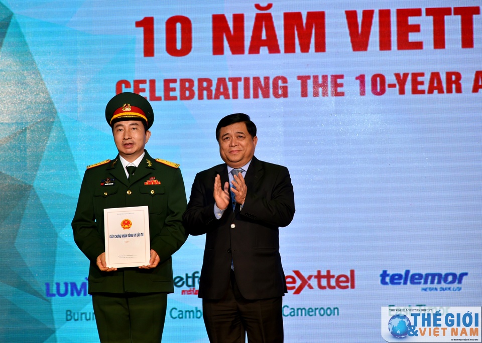 10 nam dau tu ra nuoc ngoai viettel co 10 thi truong va lot vao top 30 toan cau