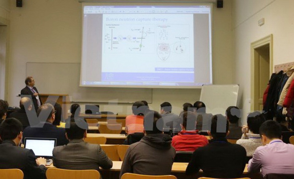 hoi thao khoa hoc cua tri thuc tre viet nam tai cong hoa sec