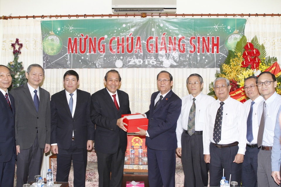 Phó Thủ tướng Thường trực chúc mừng Giáng sinh Tổng giáo phận TPHCM tin nhap 20161220161822