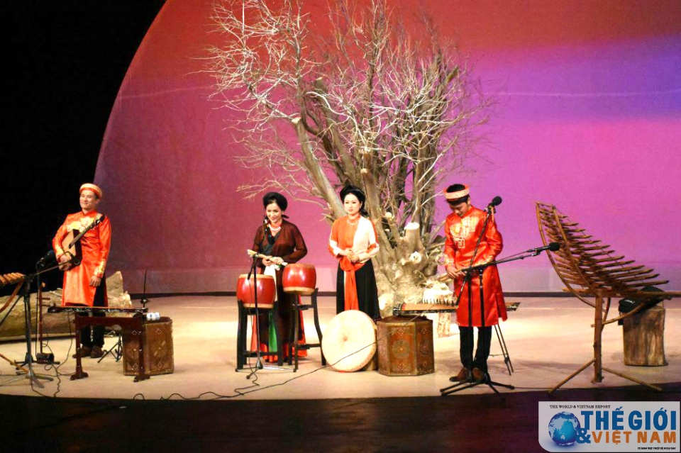 khai mac tuan van hoa viet nam o tehran